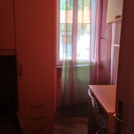 Cantina Molina * مانديلو ديل لاريو